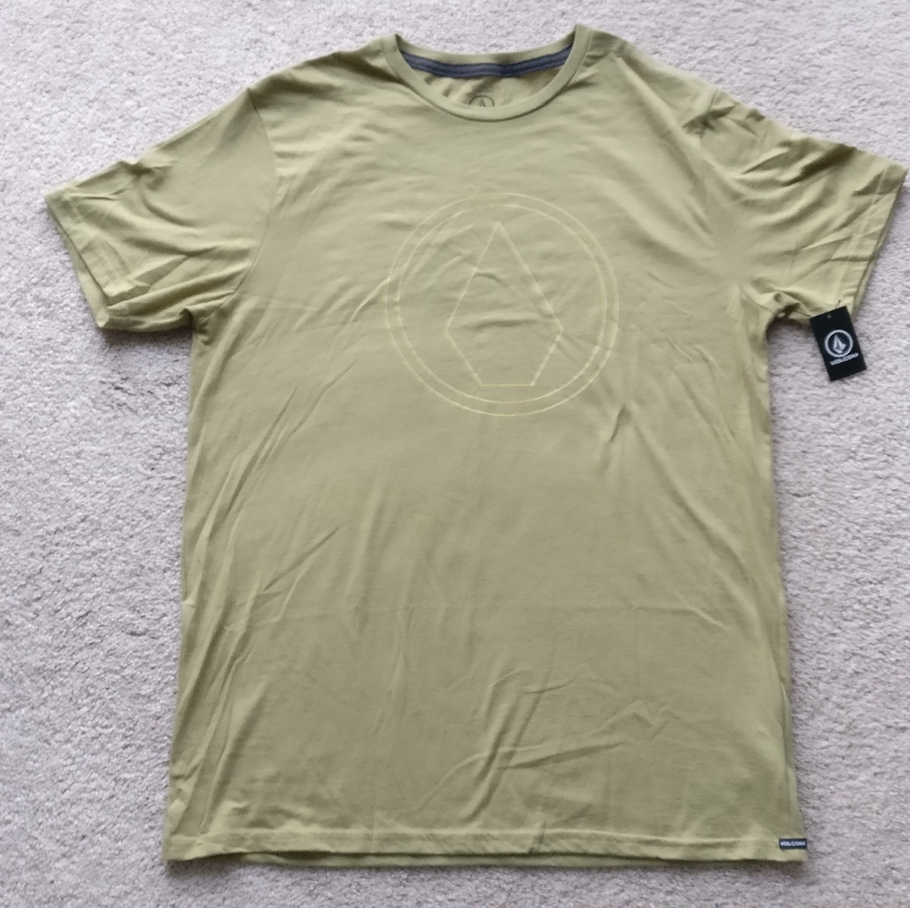 Volcom Men's sz L NWT t-shirt
